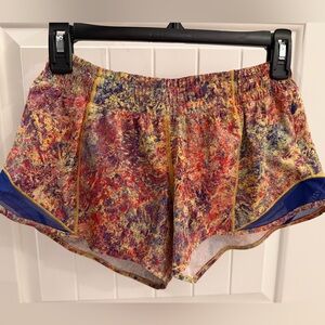 Lululemon Limited 2019 Seawheeze Hotty Hot Lined LR Shorts 2.5”